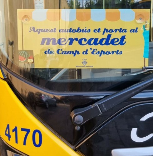 Imatge de la notícia El autobusos urbans de Lleida ja indiquen les línies que porten als mercadets setmanals de Camp d’Esports i Barris Nord