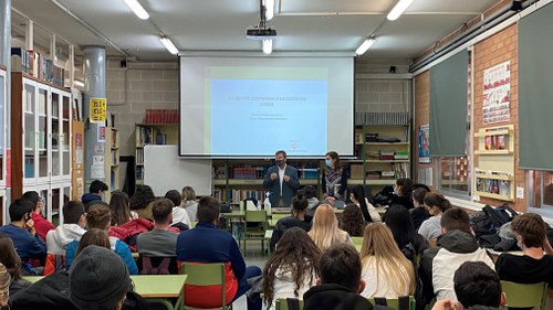 Imatge de la notícia El regidor Joan Ramon Castro ofereix una sessió sobre la mobilitat de Lleida a l'Institut Guindàvols 