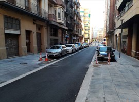 Finalitzen les obres al carrer Comtes d’Urgell 
