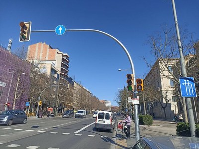 Nou semàfor addicional a Rambla d’Aragó per a ús exclusiu del transport públic