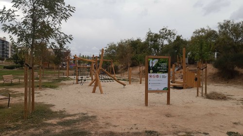 Imatge de la notícia Completades les obres del nou parc infantil Joan Oró 