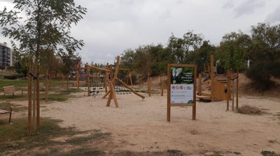 Completades les obres del nou parc infantil Joan Oró 