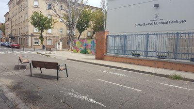 L’ajuntament de Lleida vianalitza el carrer Enginyer Cellers amb pilones i nou mobiliari urbà 