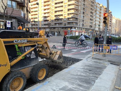 La Paeria executa les obres de construcció del carril bici a l'avinguda Doctor Fleming   