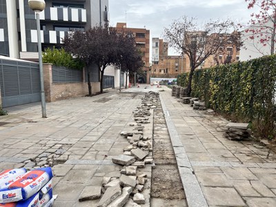 La Paeria millora el paviment del carrer Yehudi Menuhin 