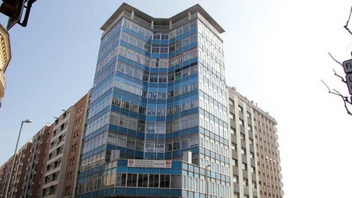 Imatge de la notícia La Paeria requereix al ministeri de Treball arranjar la façana de l’edifici dels sindicats abans del 5 d’octubre 