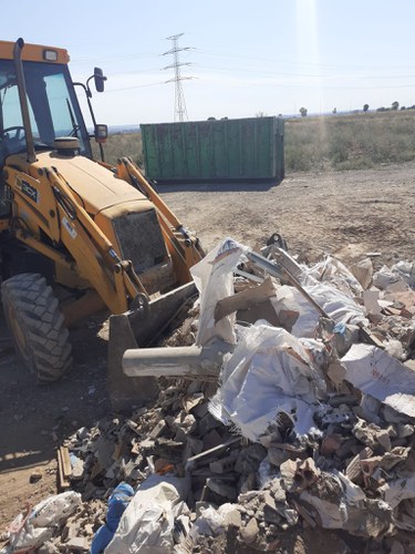Imatge de la notícia La Paeria retira unes 30 tones de residus i runa d’un solar ubicat als Magraners 