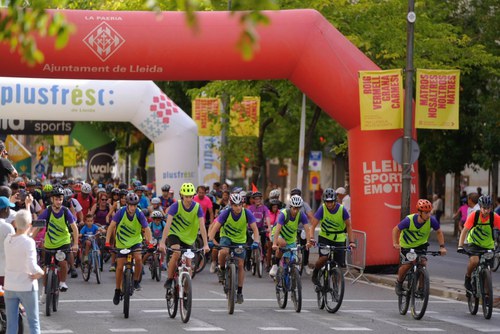 Imatge de la notícia 1.500 bicicletes participen a la pedalada popular de la Setmana de la Mobilitat de Lleida