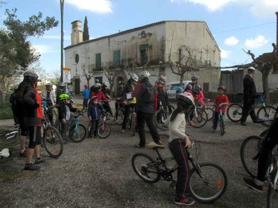 El plaer de descobrir els racons de l'Horta de Grenyana en bicicleta