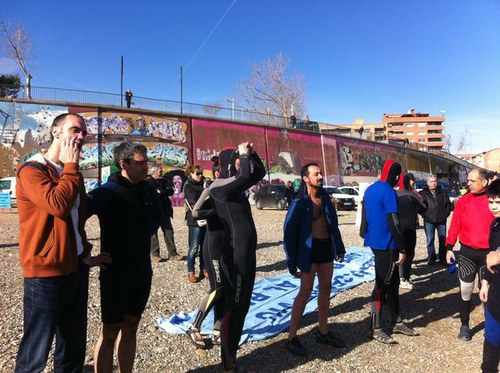 Imatge de la notícia Els participants en la 5a capbussada es mullen per la defensa del riu Segre