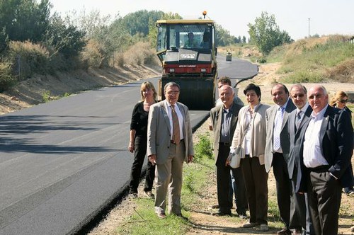 Imatge de la notícia La Paeria asfalta quatre camins de l'Horta i en millora cinc més 