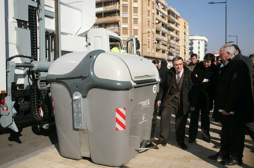 Imatge de la notícia La Paeria ja disposa dels nous contenidors de recollida de brossa